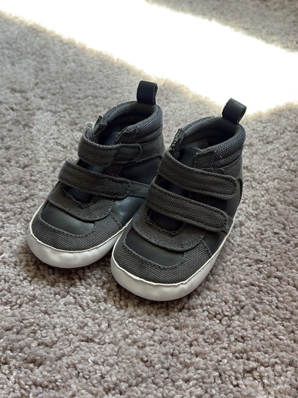 Kids Dark Gray High-Top Velcro Sneakers